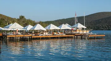 GREEN BAY RESORT & SPA