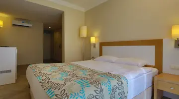 GREEN BAY RESORT & SPA