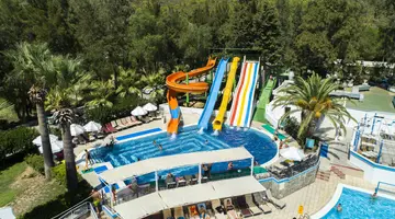 GREEN BAY RESORT & SPA