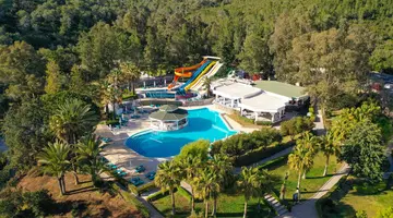 GREEN BAY RESORT & SPA