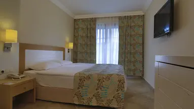 GREEN BAY RESORT & SPA