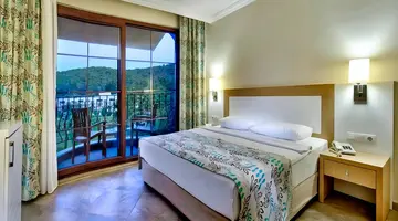 Green Bay Resort & Spa