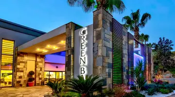 Green Bay Resort & Spa