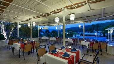 GREEN BAY RESORT & SPA