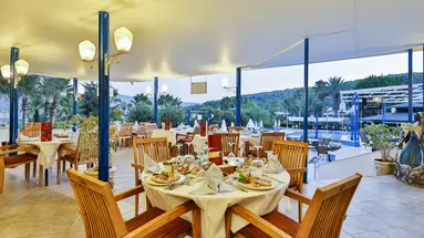 GREEN BAY RESORT & SPA