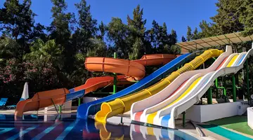 GREEN BAY RESORT & SPA