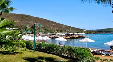 Green Bay Resort & Spa