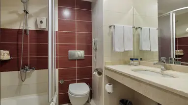 GREEN BAY RESORT & SPA