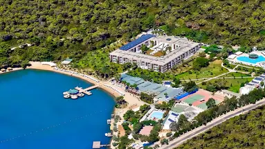 Green Bay Resort & Spa