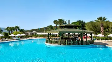 Green Bay Resort & Spa
