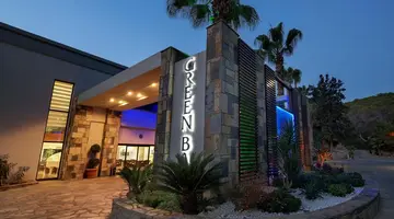 GREEN BAY RESORT