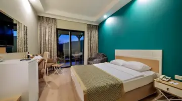 GREEN BAY RESORT