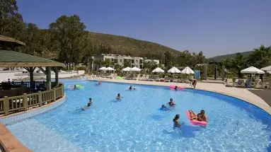 GREEN BAY RESORT