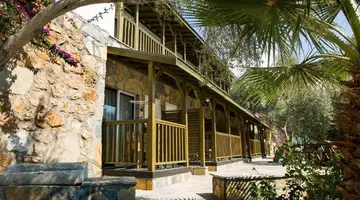 GREEN BAY RESORT