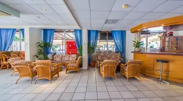 Green Bungalows Hotel Apartments