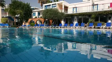 Green Bungalows Hotel Apartments