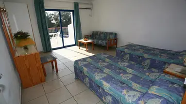 Green Bungalows Hotel Apartments