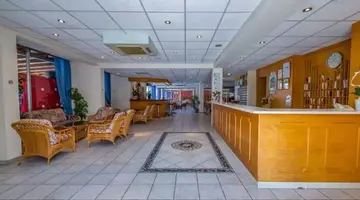 Green Bungalows Hotel Apartments