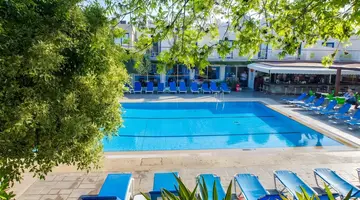 Green Bungalows Hotel Apartments
