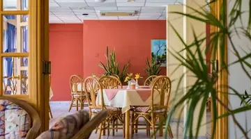 Green Bungalows Hotel Apartments