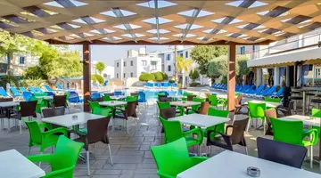 Green Bungalows Hotel Apartments