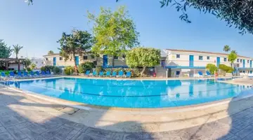Green Bungalows Hotel Apartments