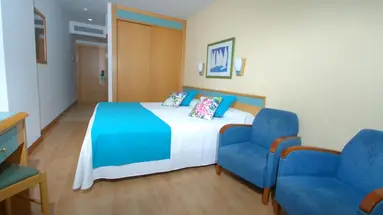 Green Field Aparthotel