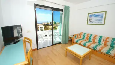Green Field Aparthotel