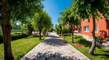 Green Fort Noks Apartments