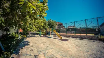 GREEN FORT