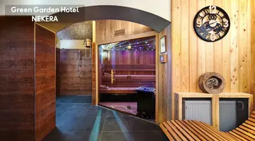 Green Garden Hotel