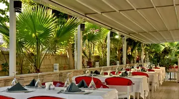 GREEN GARDEN RESORT HOTEL