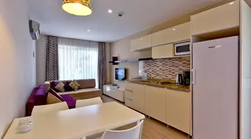 GREEN GARDEN RESORT HOTEL