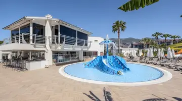 GREEN GARDEN RESORT & SPA