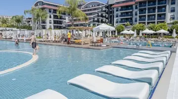 GREEN GARDEN RESORT & SPA