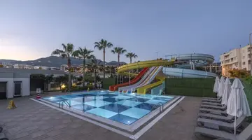 GREEN GARDEN RESORT & SPA