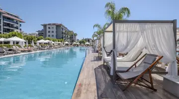 GREEN GARDEN RESORT & SPA