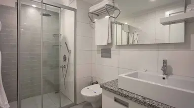 GREEN GARDEN SUITE HOTEL
