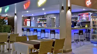 GREEN GARDEN SUITE HOTEL