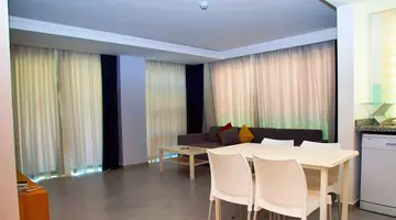 GREEN GARDEN SUITE HOTEL