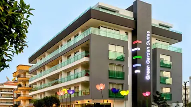 Green Garden Suite