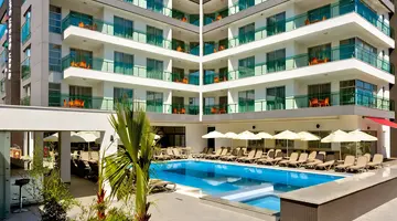 Green Garden Suite