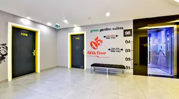 Green Garden Suite
