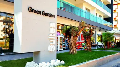 Green Garden Suite