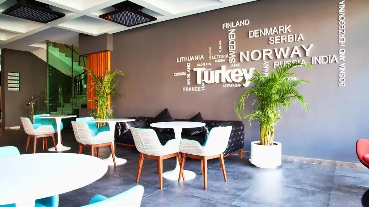 GREEN GARDEN SUITES HOTEL