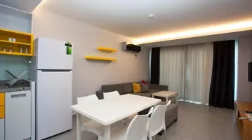 GREEN GARDEN SUITES HOTEL
