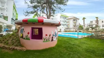 GREEN LIFE HOTEL