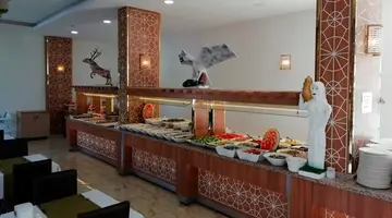 Green Life Hotel
