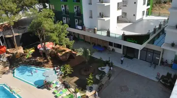 GREEN LIFE HOTEL