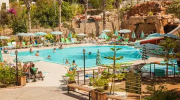 GREEN LIFE HOTEL
